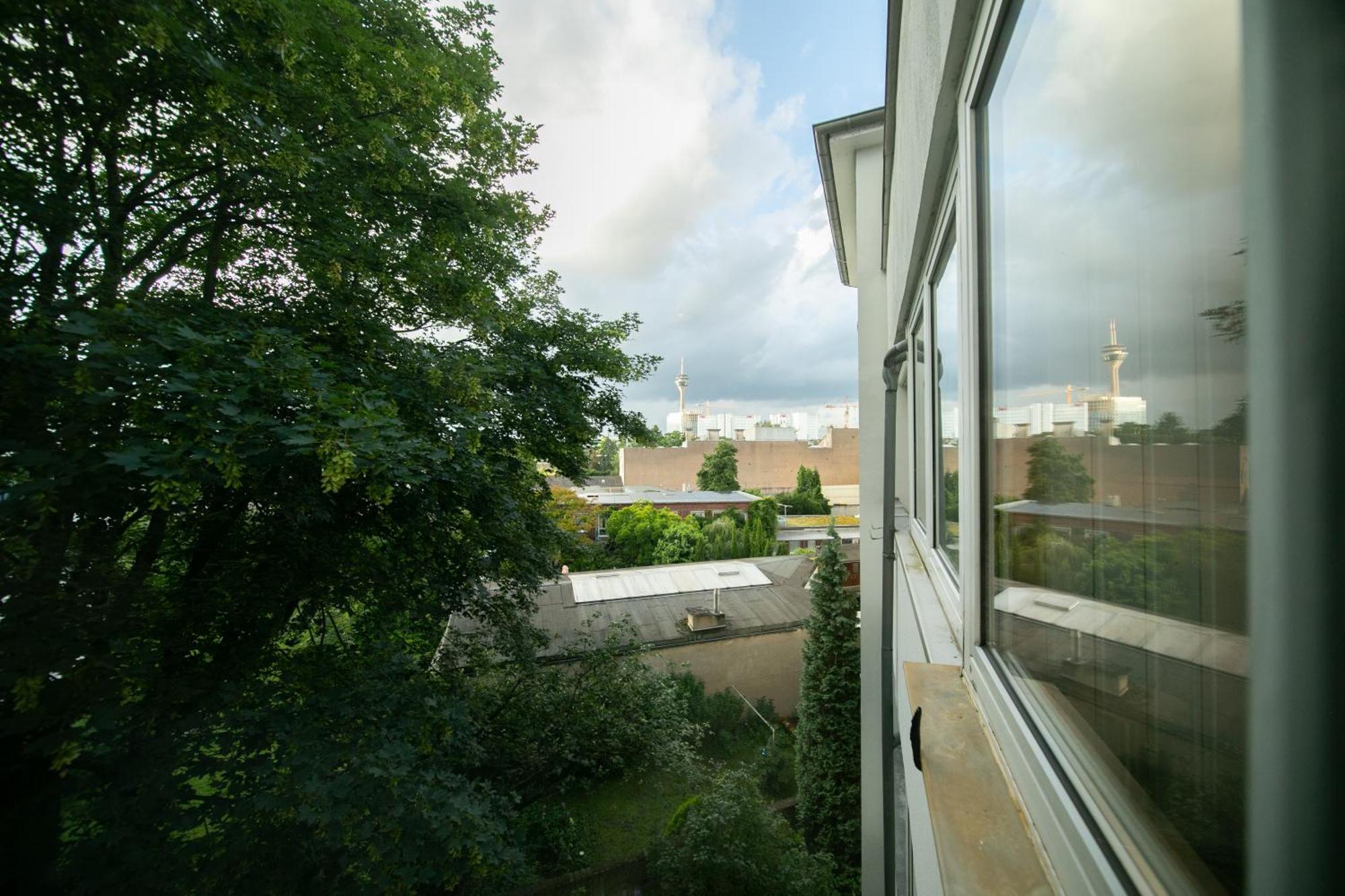 Bright - Zentral Mit Kueche - 65 Sqm - Messe Apartment Düsseldorf